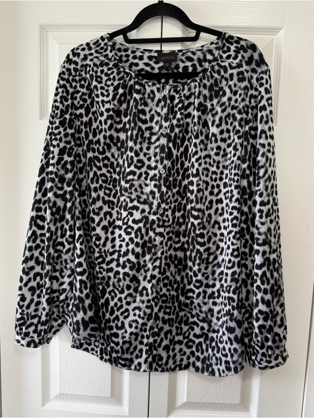 J. Jill Wearever Leopard-Print Button Front Blouse 2X Black Gray